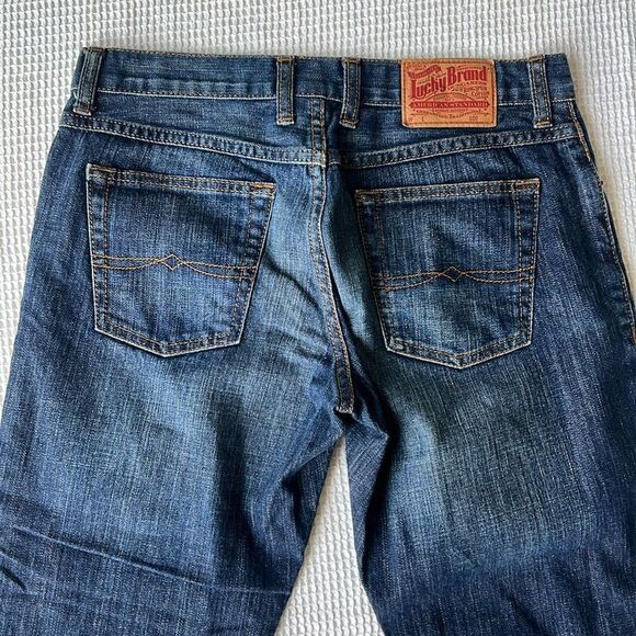 Lucky Brand Women’s Classic Fit Straight Leg Crop Jeans Sz 28 - Picture 4 of 12